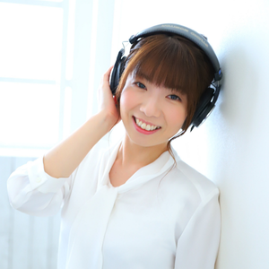 女性ナレーター：音瀬麻美